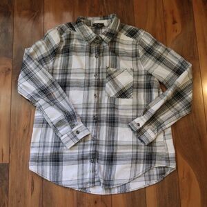 Stylish Women's Plaid Button Down Shirt - Black and White